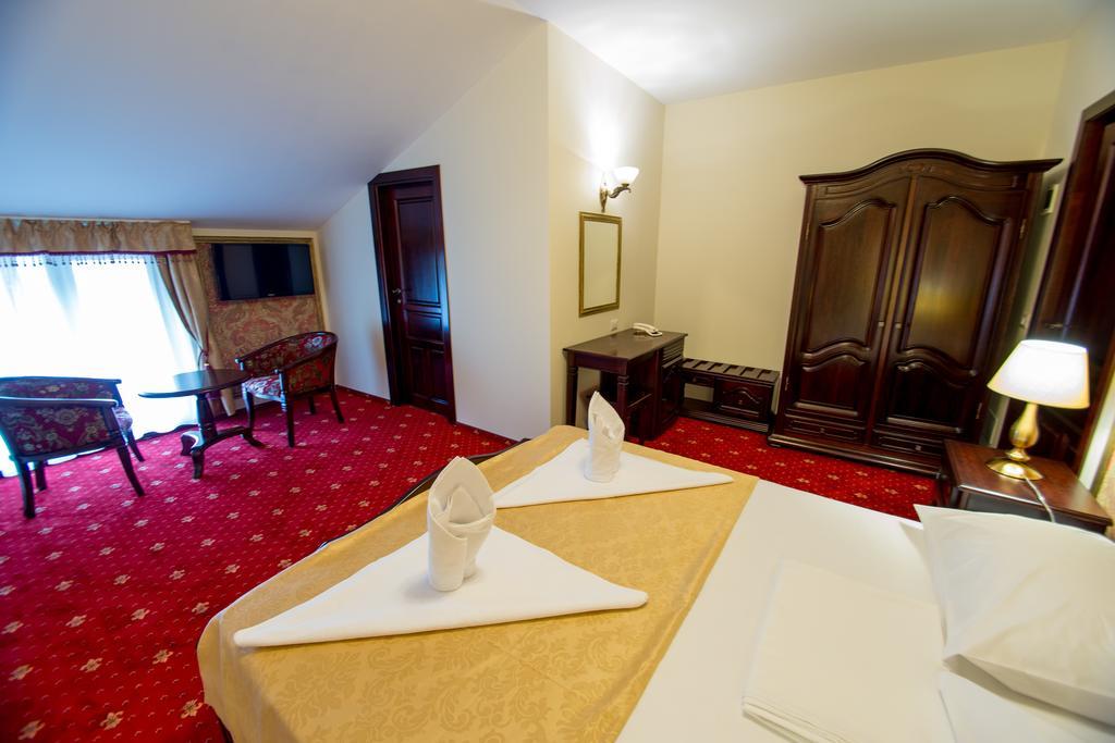 Pensiunea Oscar Focşani Kamer foto